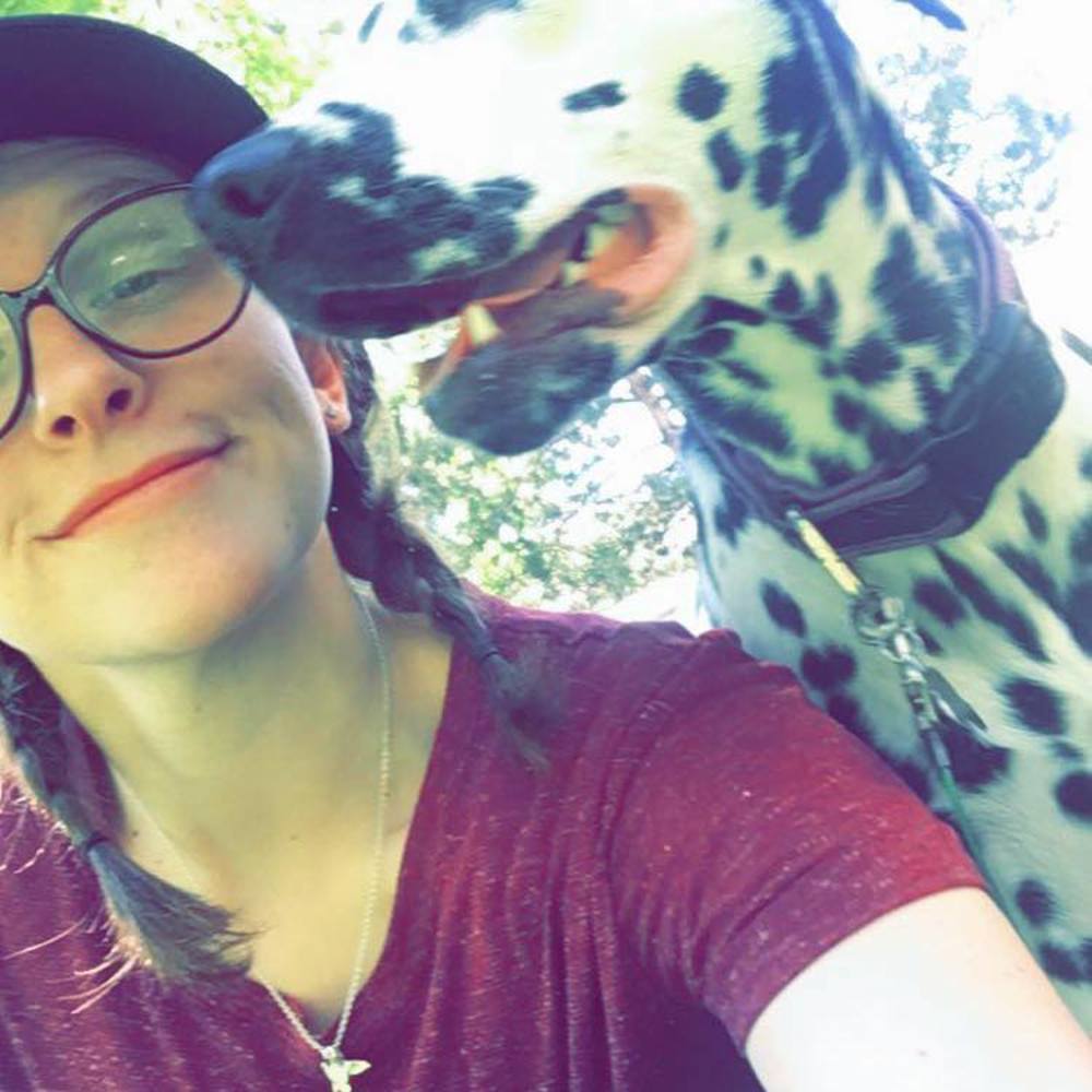 Meet your Posher, Chloe